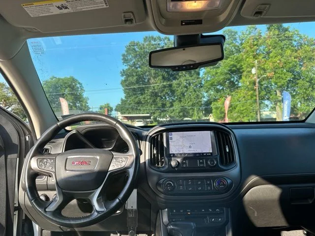 Used 2021 White GMC AT4 w/Leather image 24