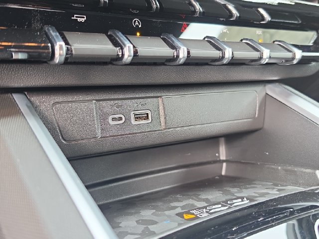 2026 Chevrolet Colorado LT - Photo 23