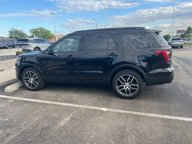 2016 Ford Explorer Sport 4WD's photo