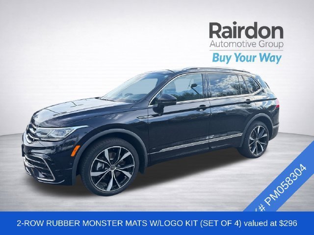 Used 2023 Deep Black Volkswagen SEL R-Line image 3
