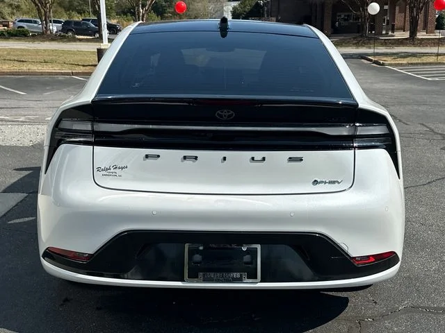 2026 Toyota Prius Plug-in Hybrid XSE Premium - Photo 4