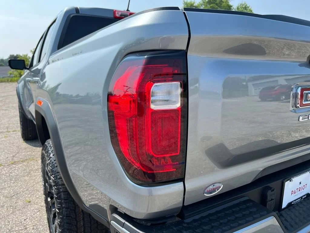 2026 GMC Canyon AT4 - Photo 33