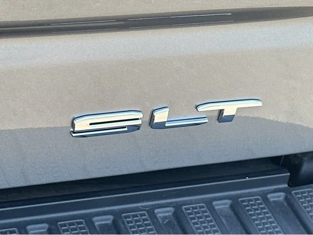 2026 GMC Sierra 1500 SLT - Photo 9
