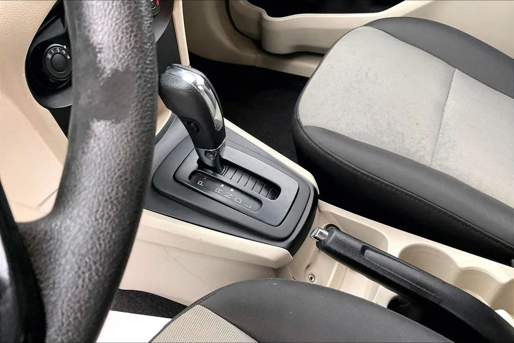 Used 2013 Purple Ford S image 14
