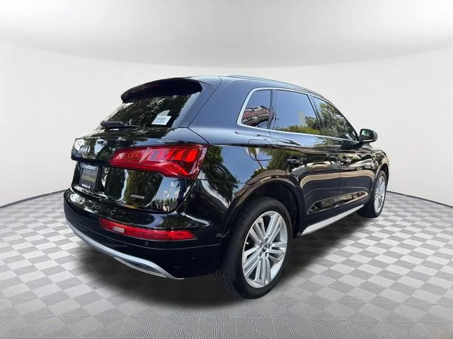Used 2020 Black Audi Premium Plus 45 TFSI quattro S tronic image 5