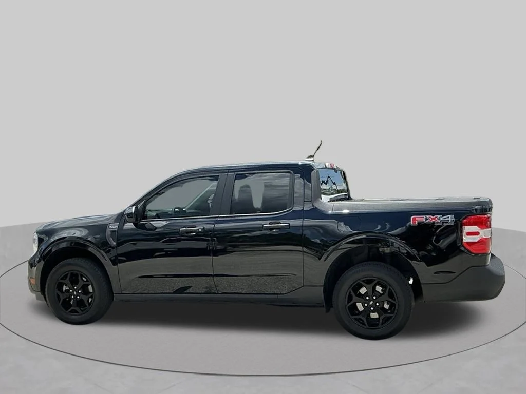 Used 2024 Black Ford XLT image 5