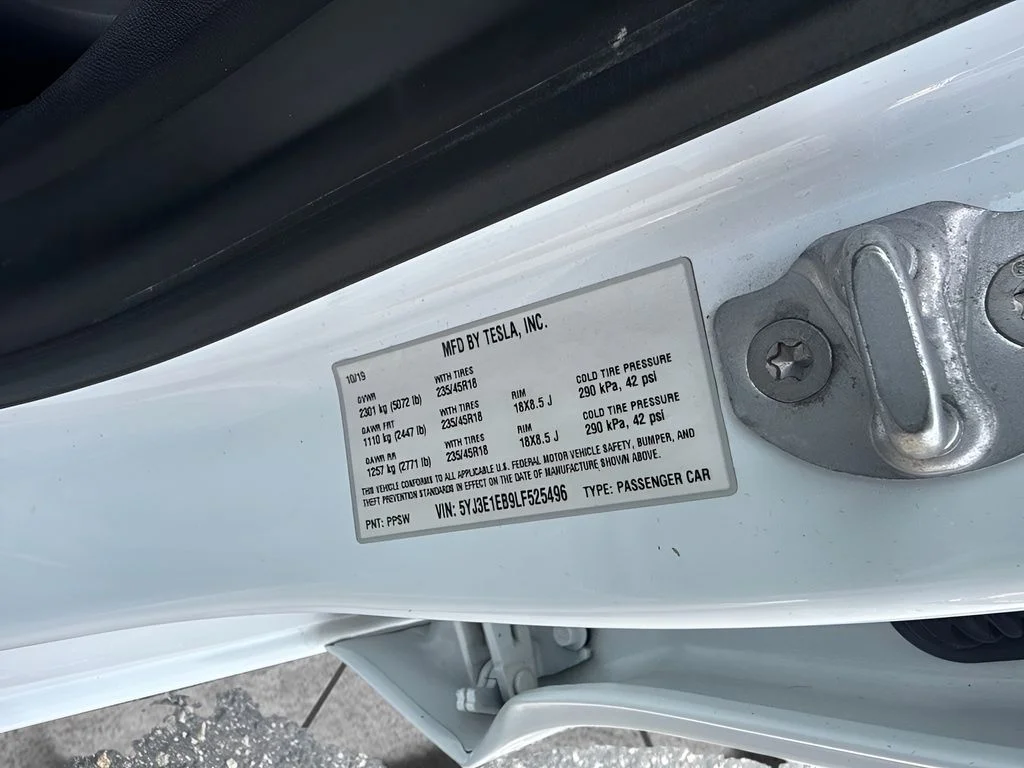 Used 2020 White Tesla Long Range image 28