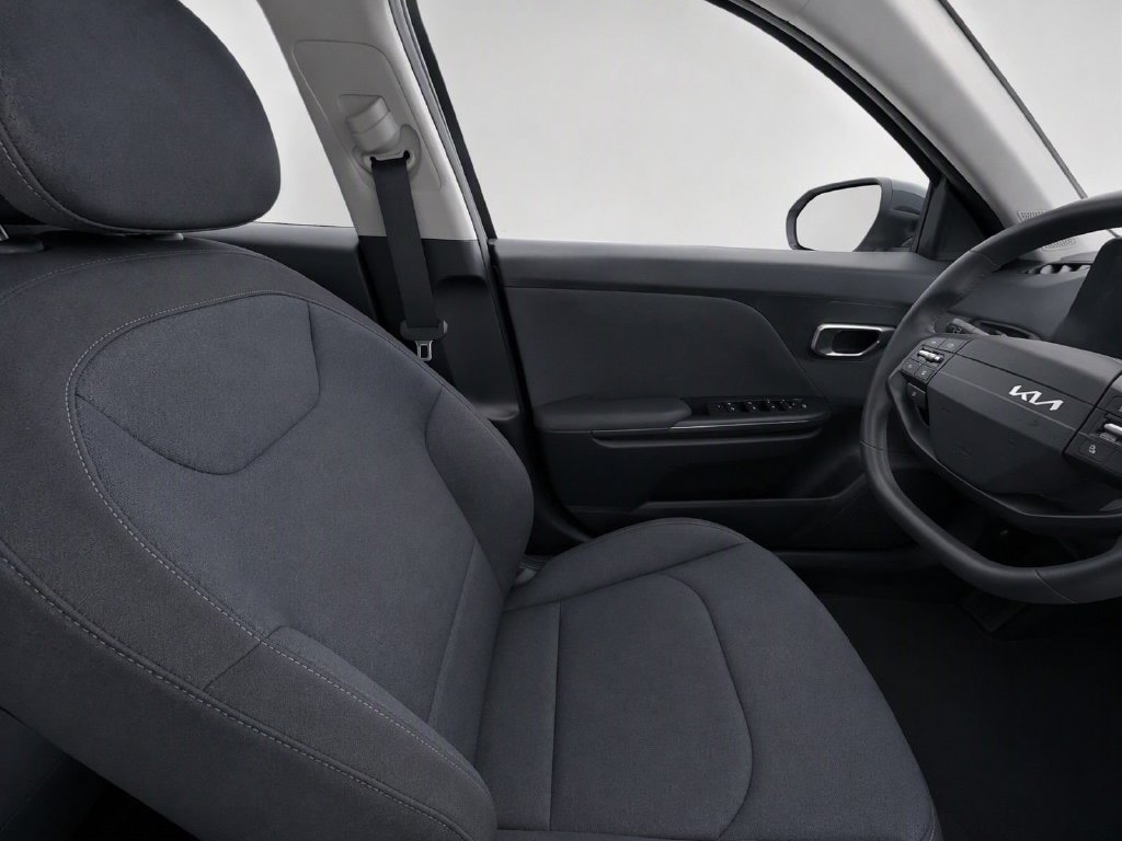 Used 2025 Black Kia LXS image 20
