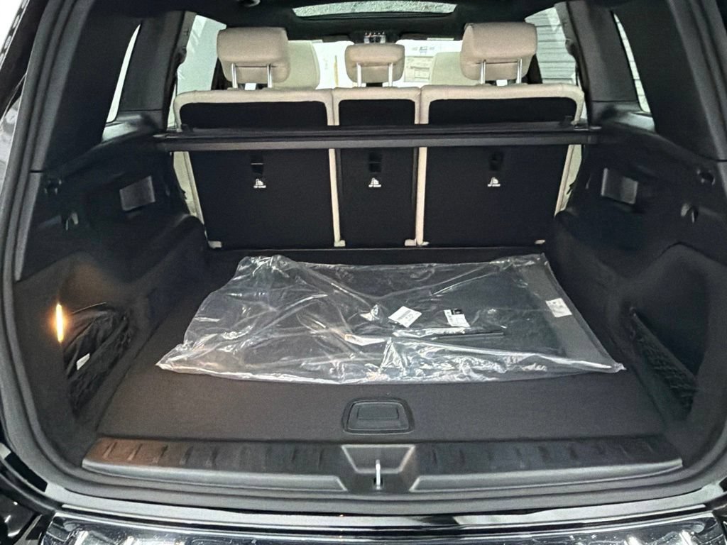 New 2026 Night Black Mercedes-Benz GLB 250 image 58