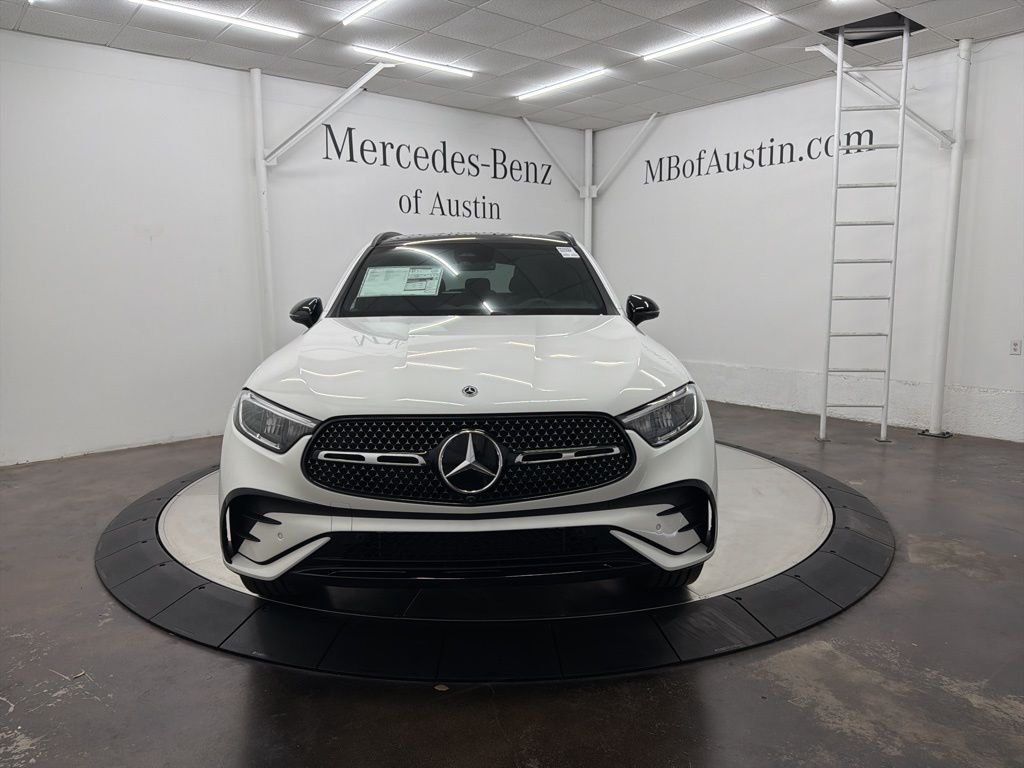Used 2026 White Mercedes-Benz GLC 300 image 2