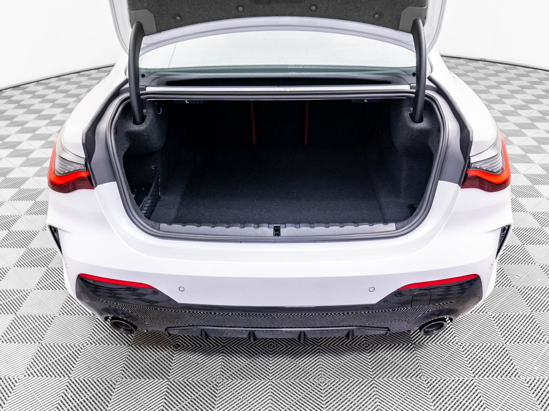 2026 BMW 4 Series 430i - Photo 30