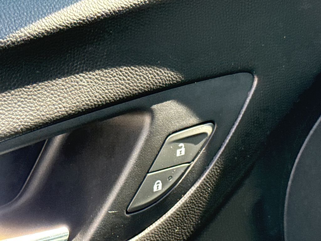 Used 2021 White Chevrolet LS image 20