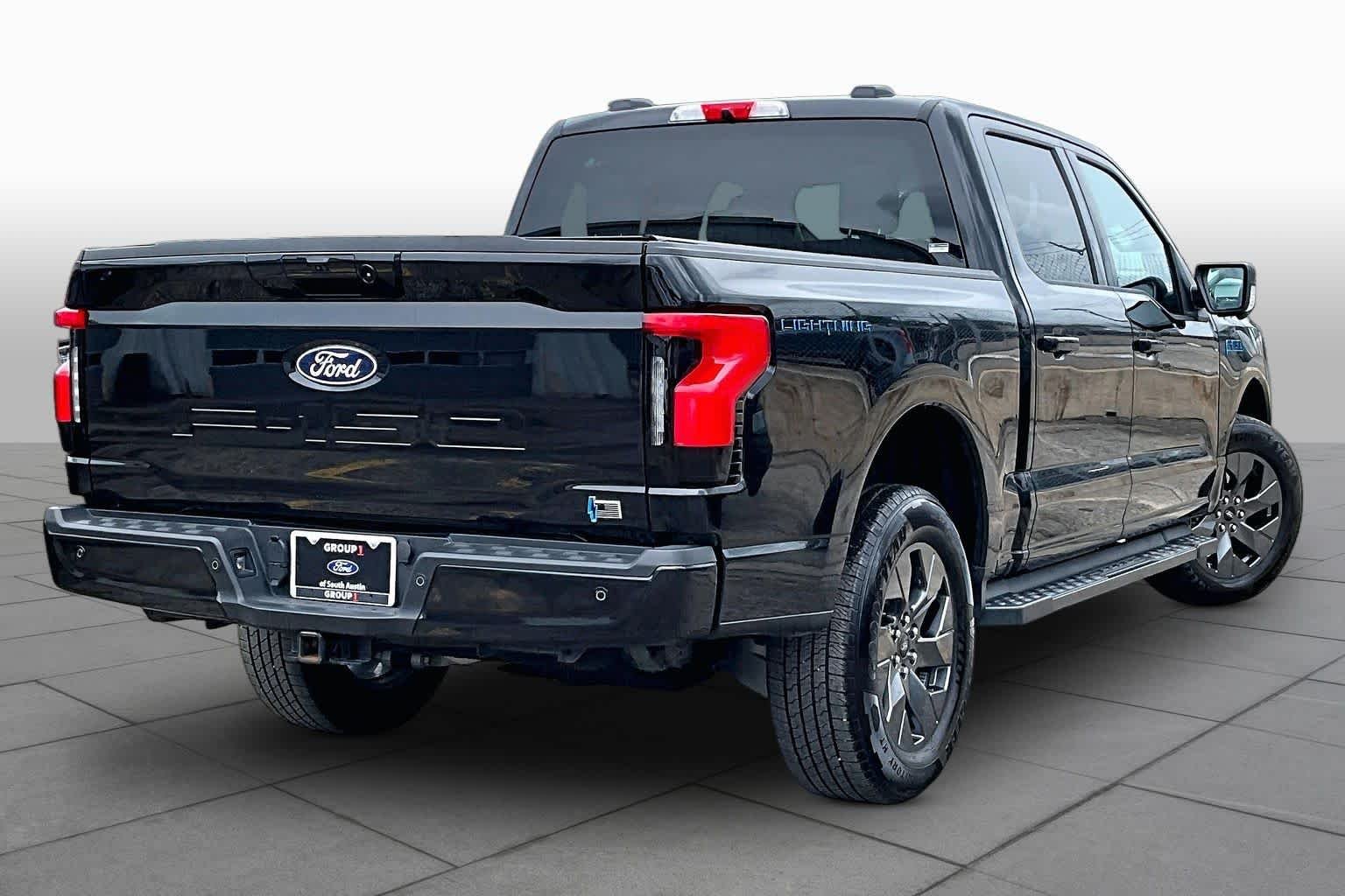Used 2025 Agate Black Metallic Ford Flash image 15