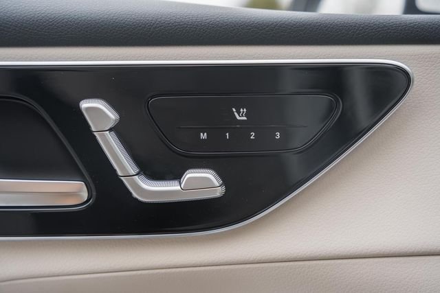 New 2026 Polar White Mercedes-Benz GLC 300 image 38