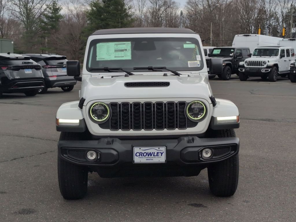 New 2026 Bright White Clear-Coat Exterior Paint Jeep Sport S image 7