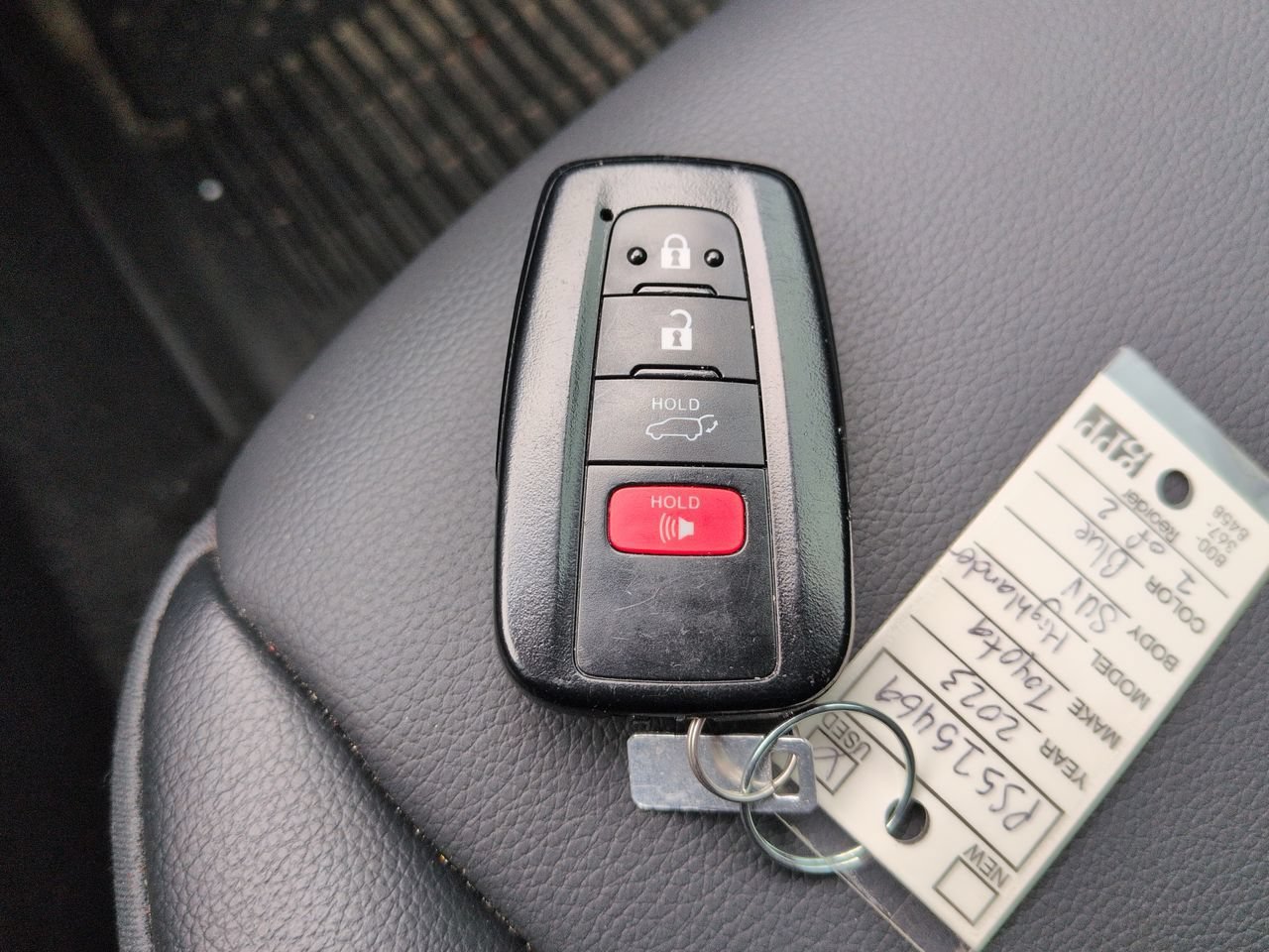Used 2023 Moon Dust Toyota XLE image 34
