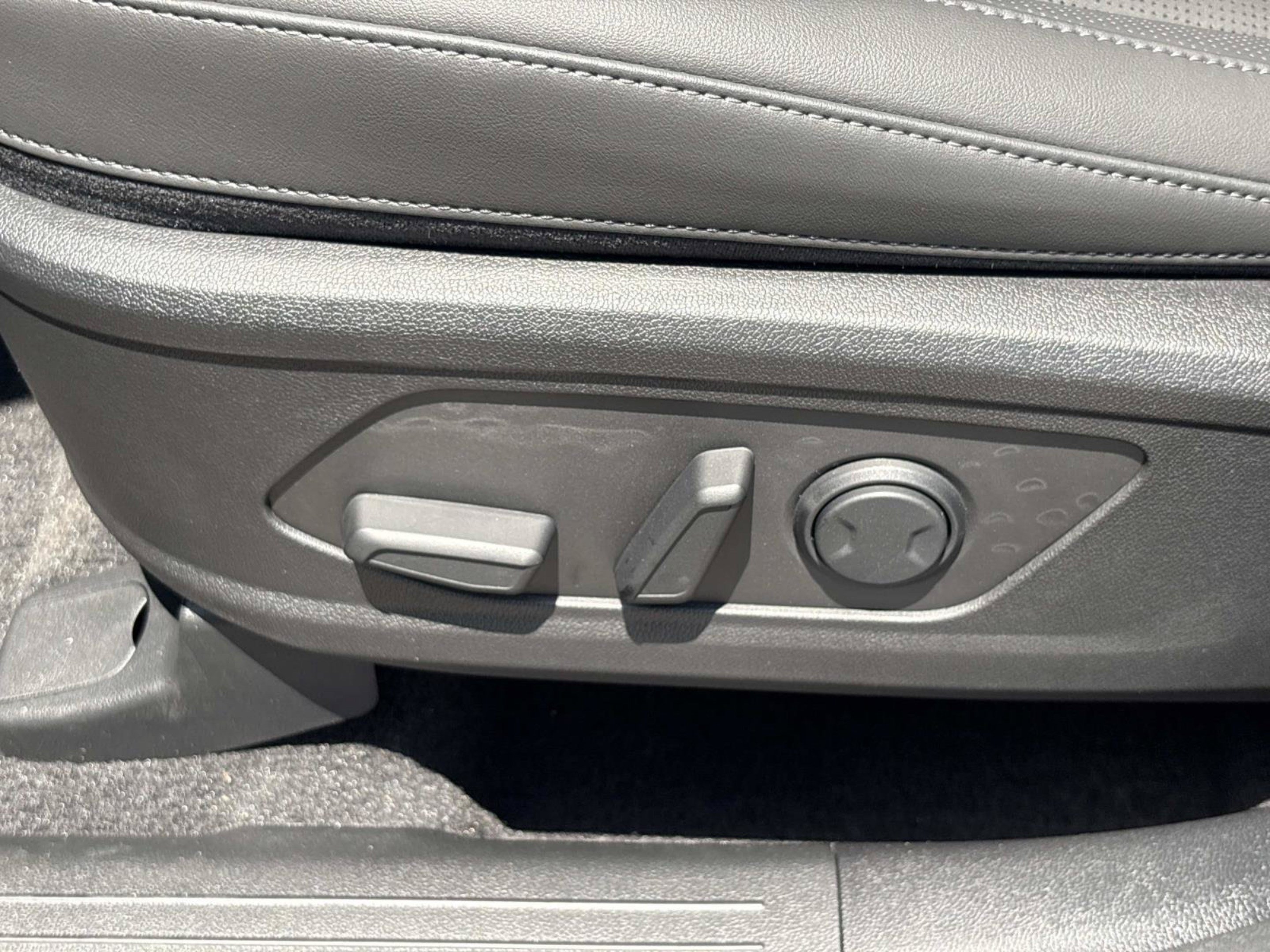 New 2026 Ebony Black Kia S image 22