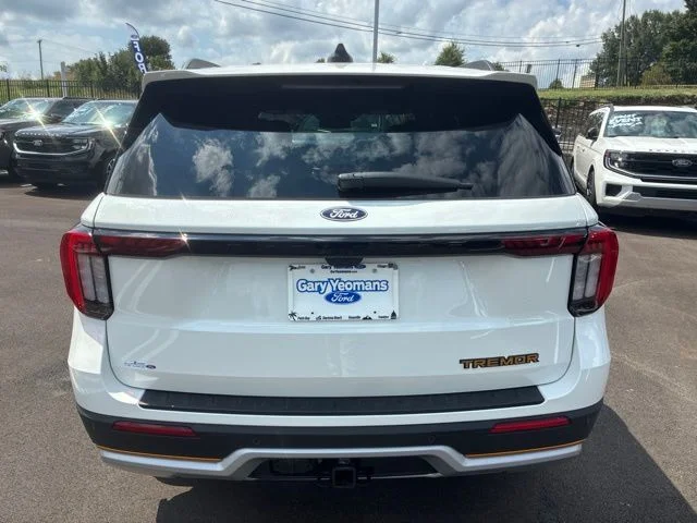 New 2027 White Ford 4DR AWD TREMOR image 5