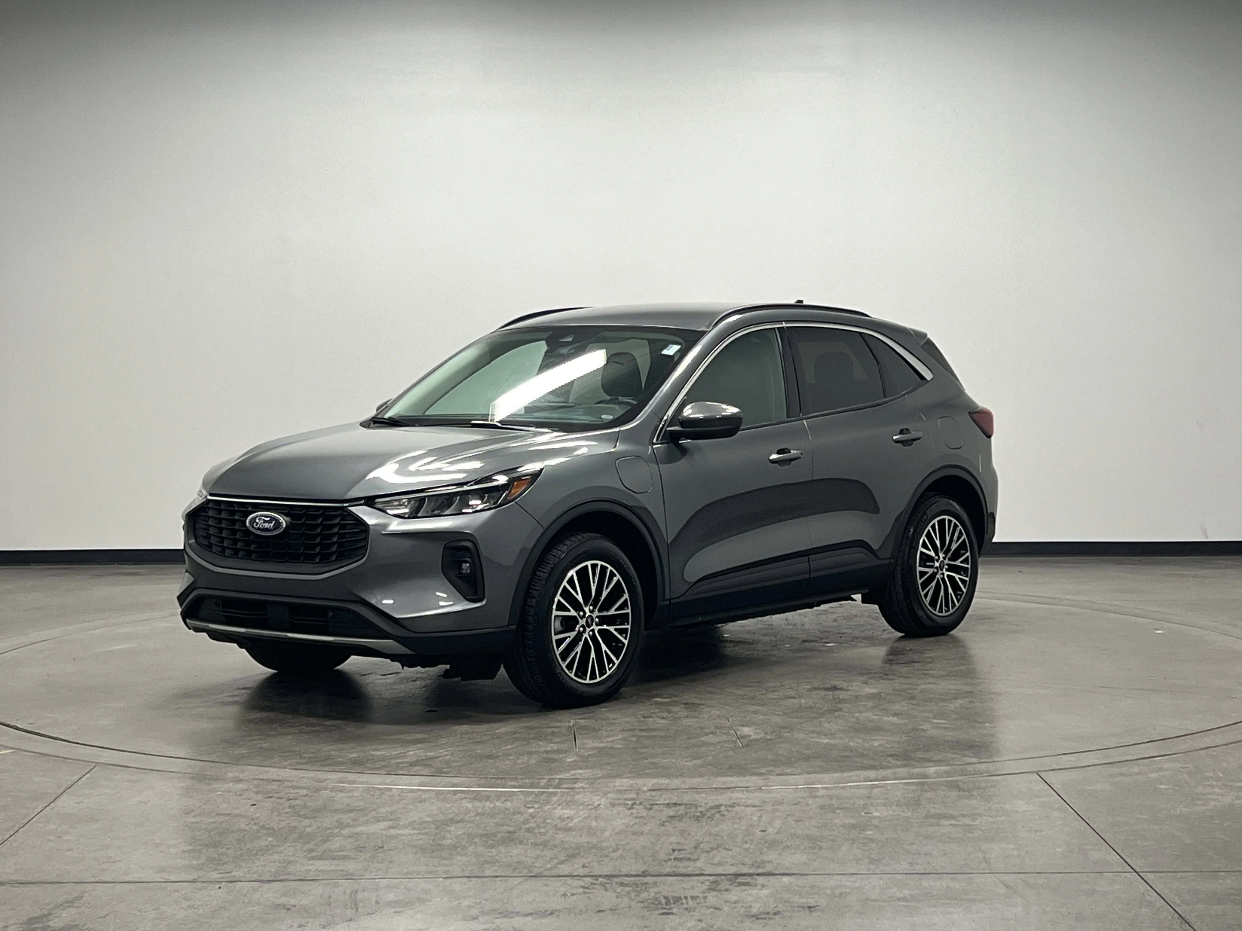 Used 2024 Carbonized Gray Metallic Ford PHEV image 4