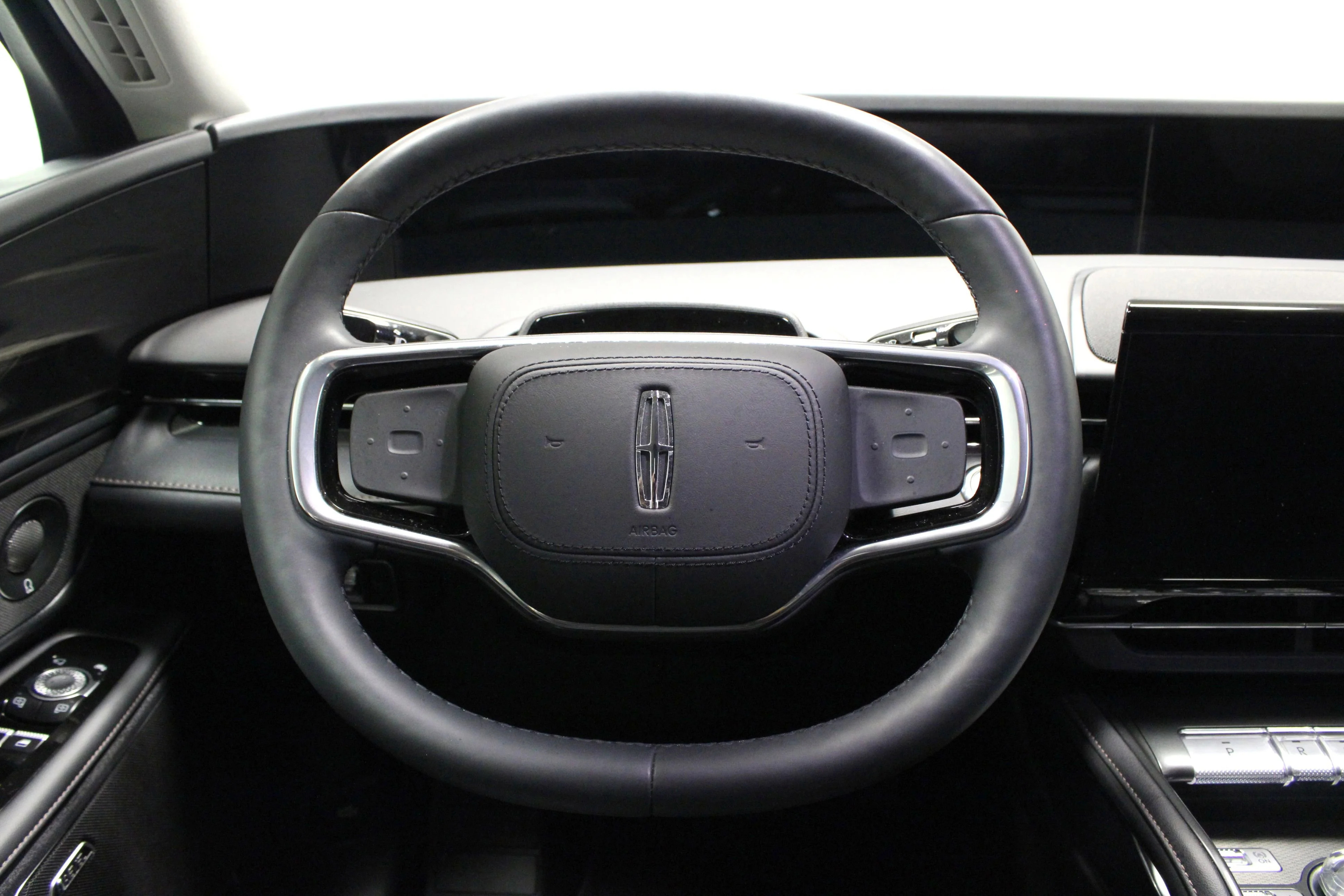 Used 2026 Radiance Metallic Lincoln Premiere image 22