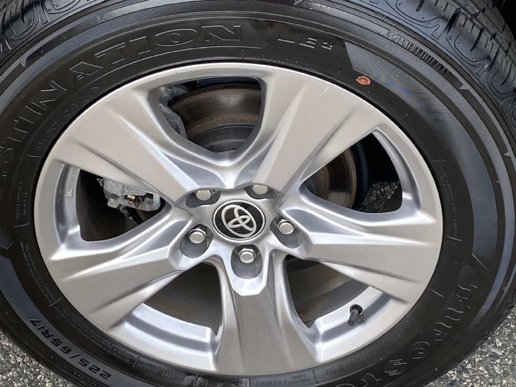Used 2023 Silver Toyota XLE image 27