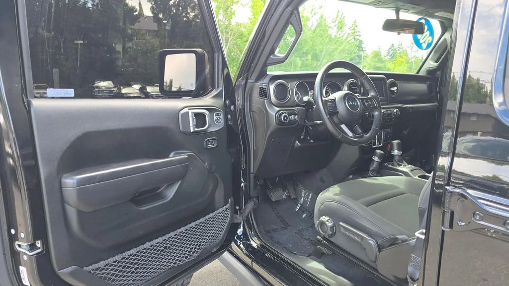 Used 2022 Black Clearcoat Jeep Unlimited Willys image 20