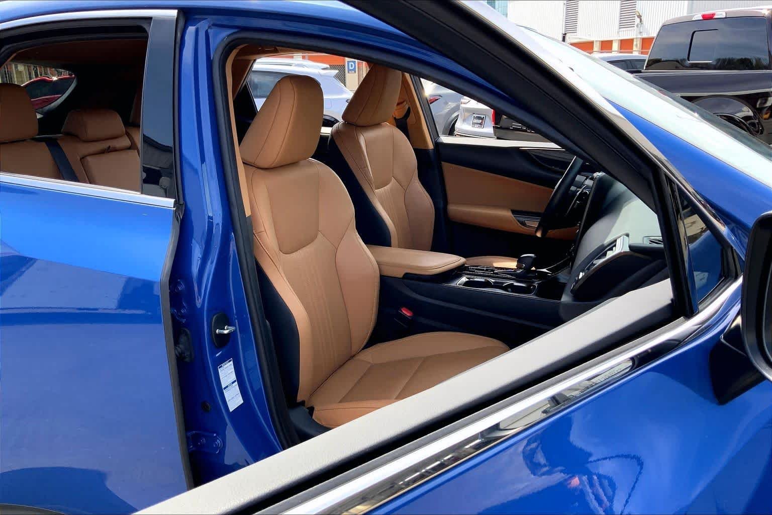 Used 2022 GRECIAN WATER Lexus Premium image 14