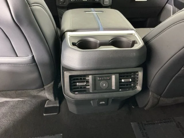 New 2026 Star White Metallic Tri-Coat Ford Platinum image 30