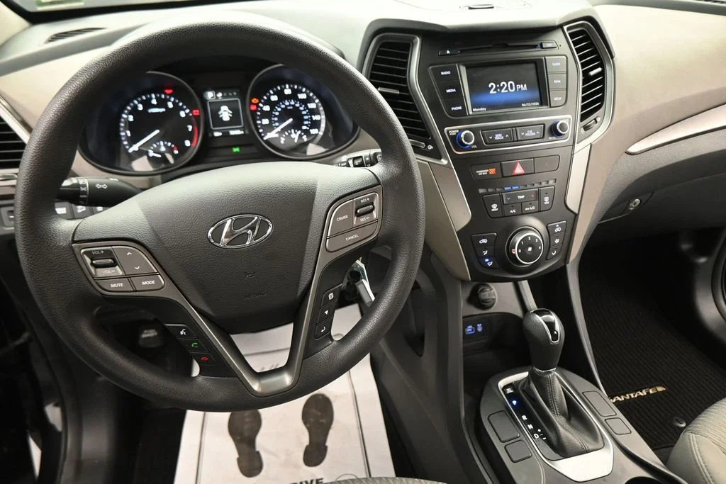 Used 2017 Black Hyundai 2.4 Base image 37