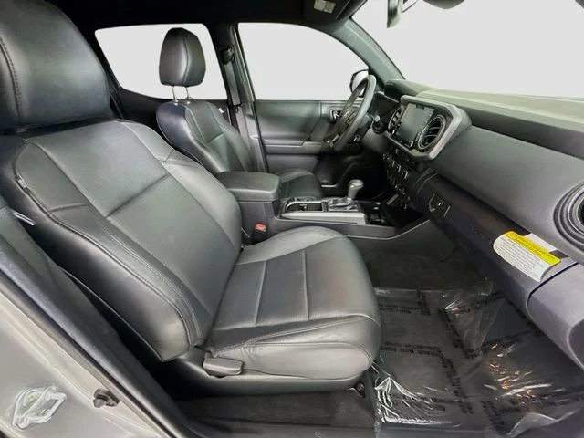 Certified Used 2022 Silver Toyota TRD Off-Road image 31