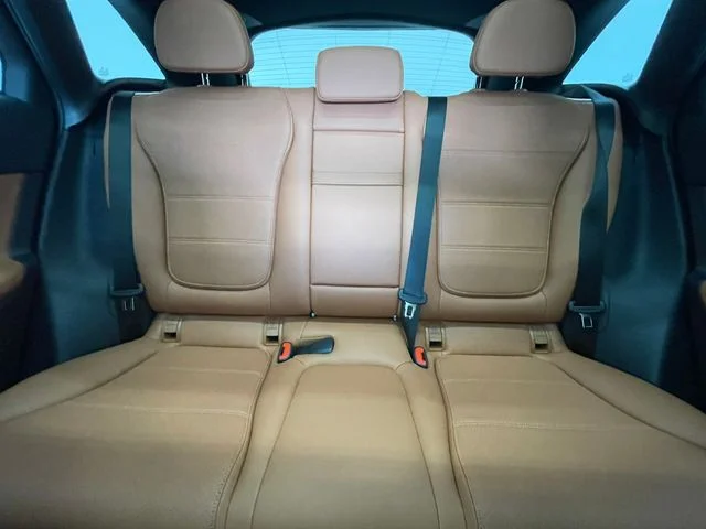 New 2026  Mercedes-Benz GLC 300 image 7