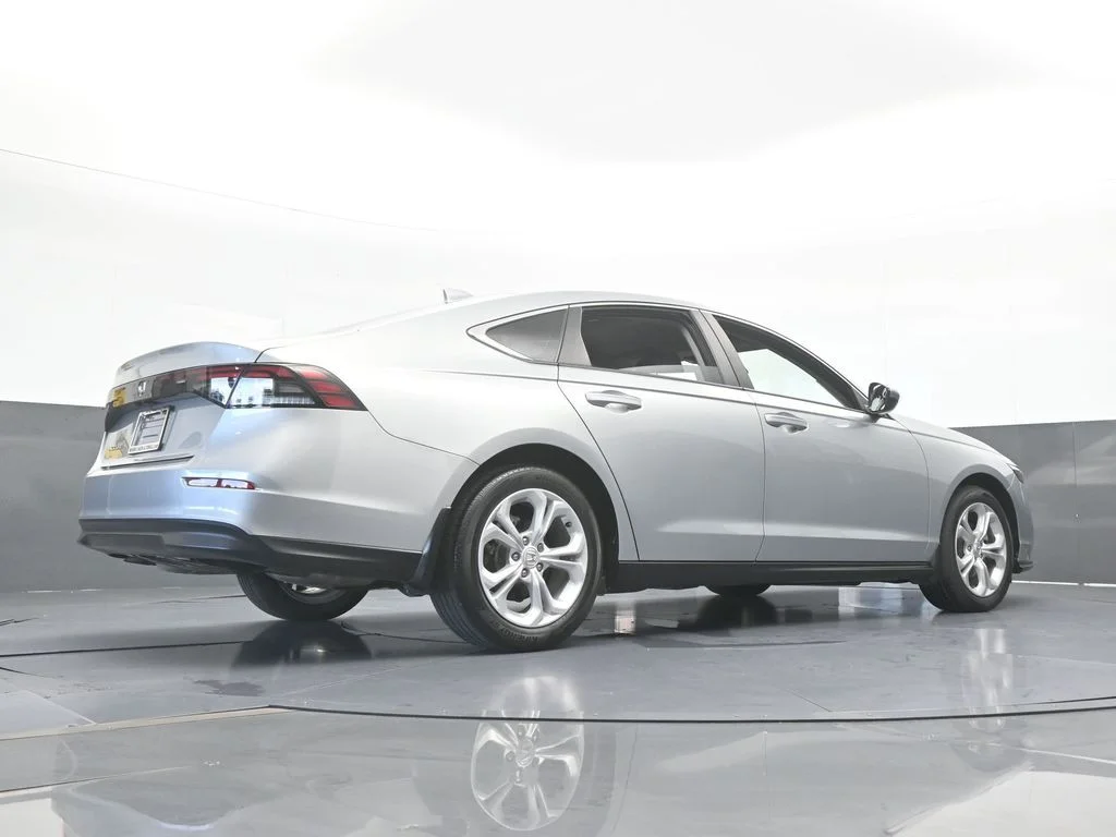 Used 2024 Silver Honda LX image 56