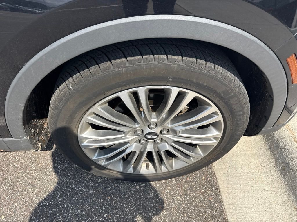 Used 2018 Black Lincoln Reserve image 5