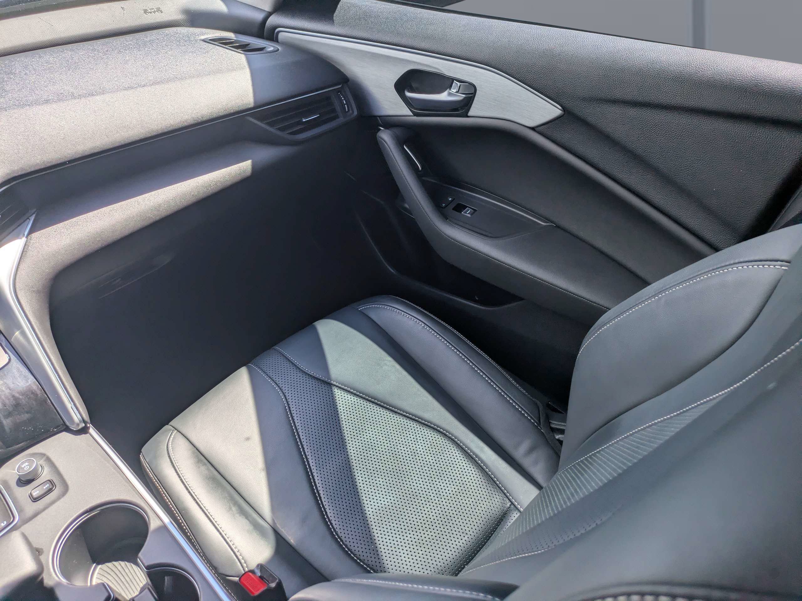 Used 2024 Majestic Black Pearl Acura Technology Package image 49
