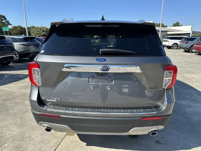Used 2023 Gray Ford Limited image 26