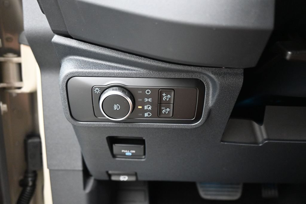 New 2026 Desert Sand Ford Outer Banks image 13