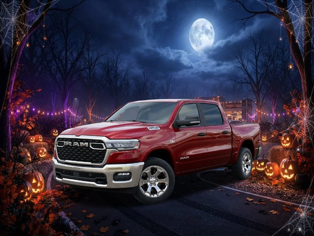 New 2026 Molten Red Pearl-Coat Exterior Paint RAM Big Horn/Lone Star image 1