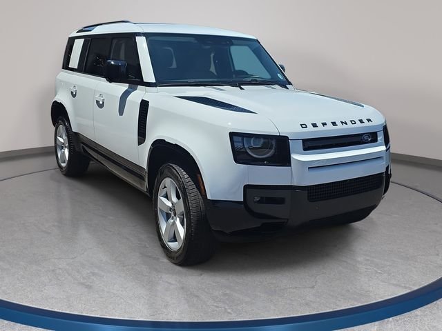 New 2026 Fuji White Land Rover X-Dynamic SE image 3