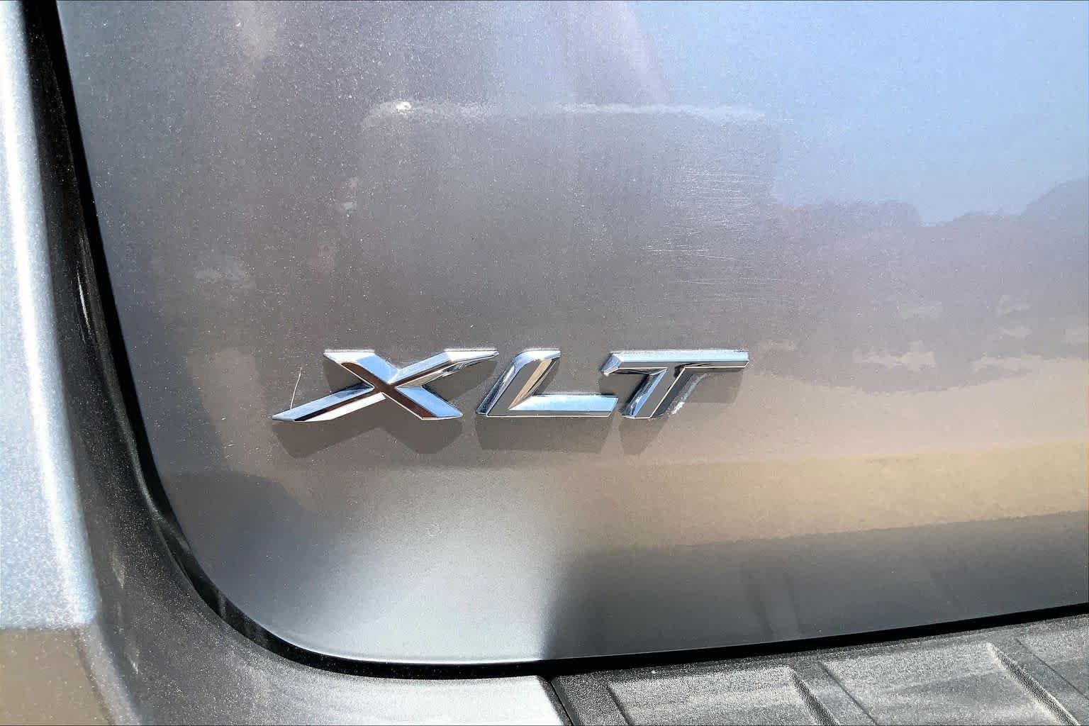 Used 2023 Iconic Silver Metallic Ford XLT image 33