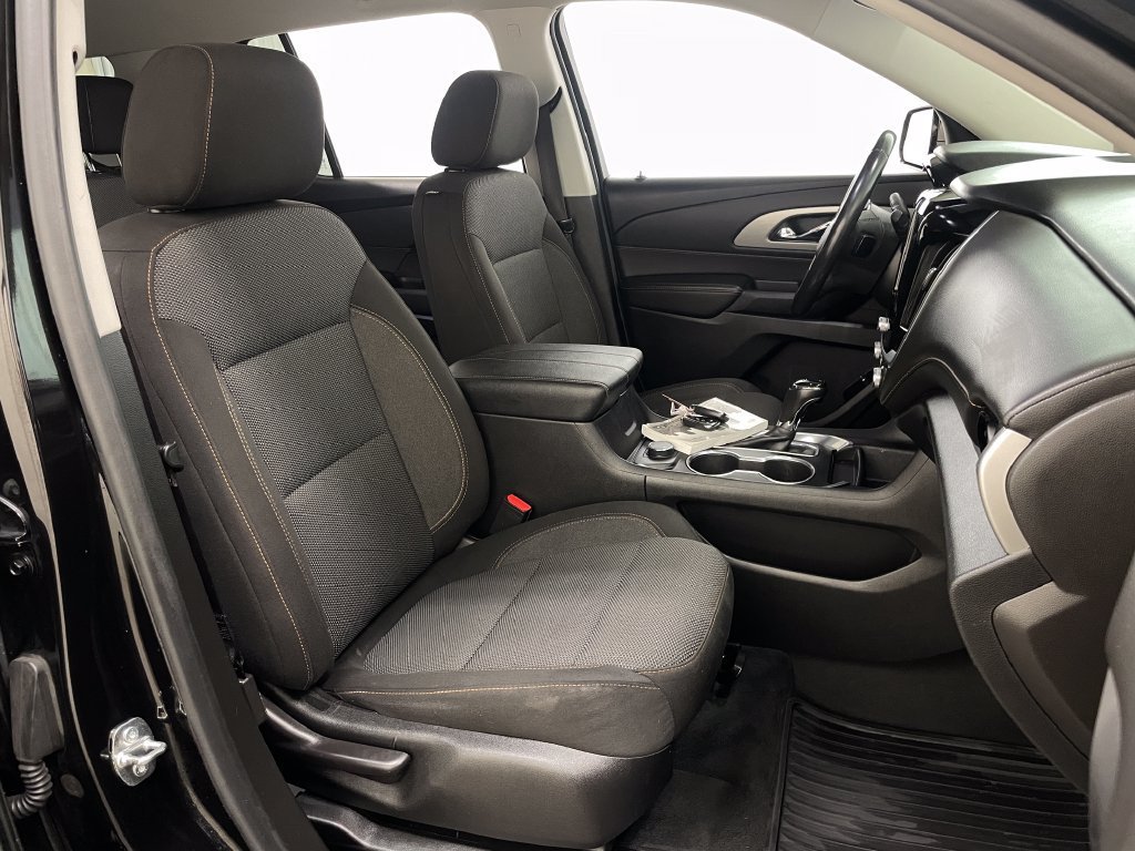 Certified Used 2019 MOSAIC BLACK METALLIC Chevrolet LT Cloth image 37