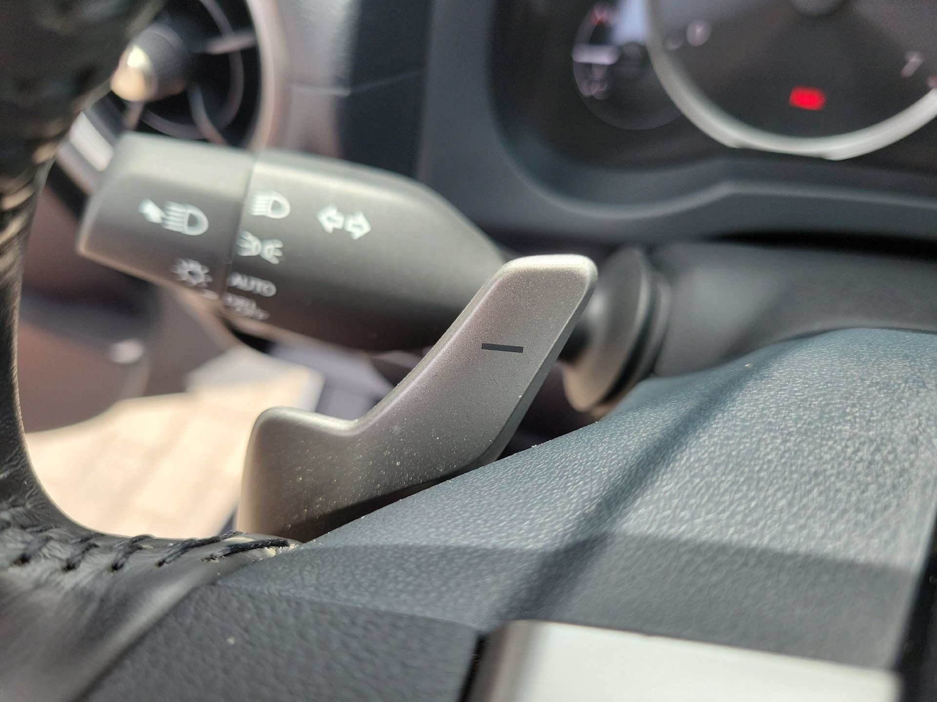 2024 Lexus RC 300 - Photo 32