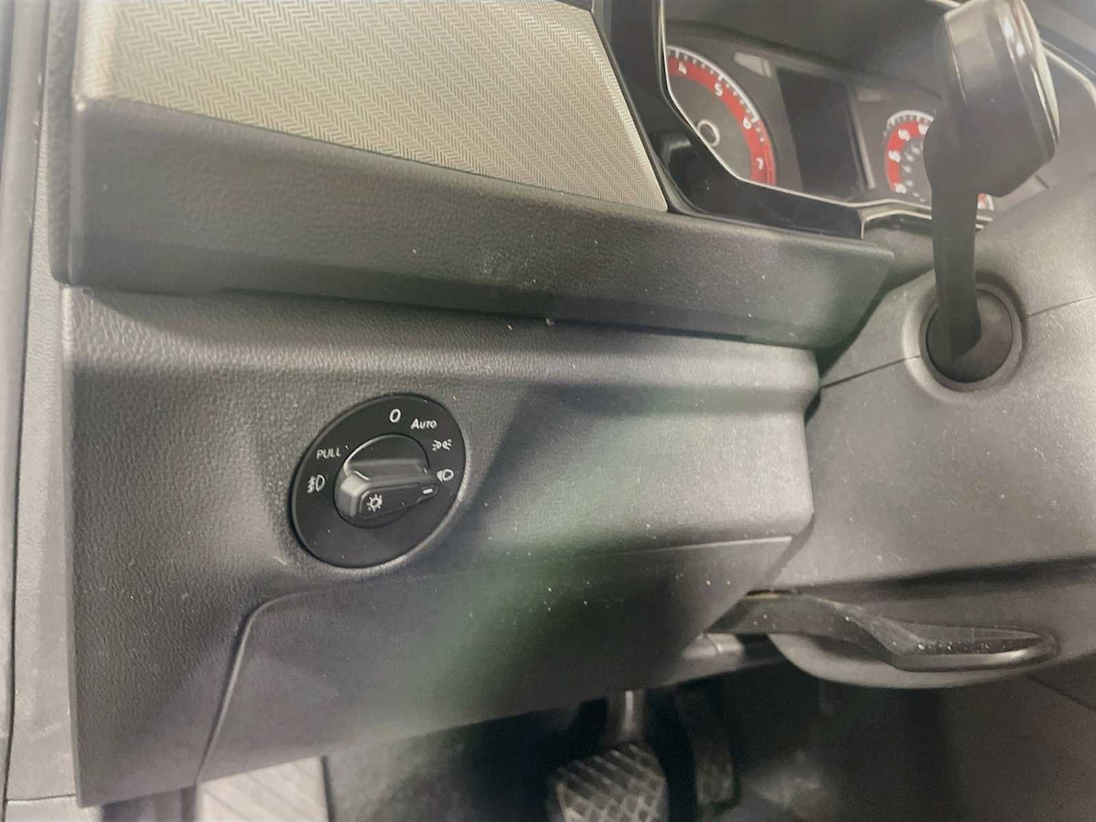 Used 2020 Pyrite Silver Metallic Volkswagen R-Line image 8