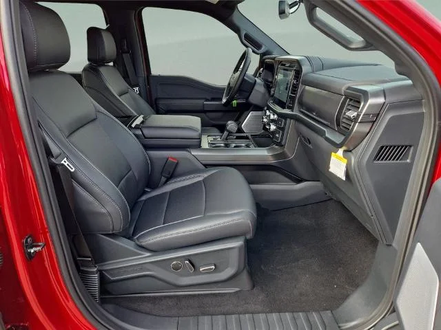 2025 Ford F-150 Lariat - Photo 10