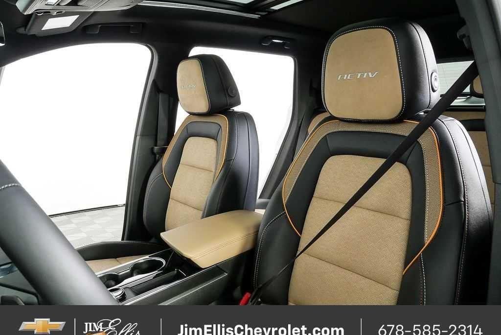 New 2026 Polar White Tricoat Chevrolet ACTIV image 5
