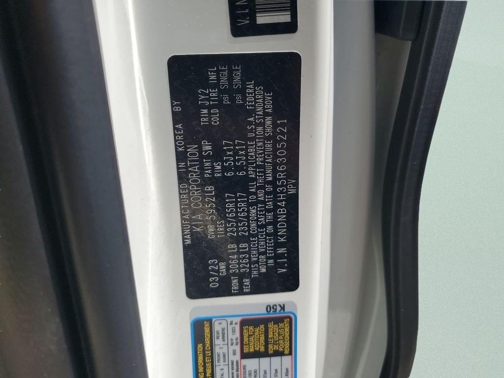 Used 2024 White Kia LX image 23