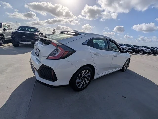 Used 2017  Honda LX image 12
