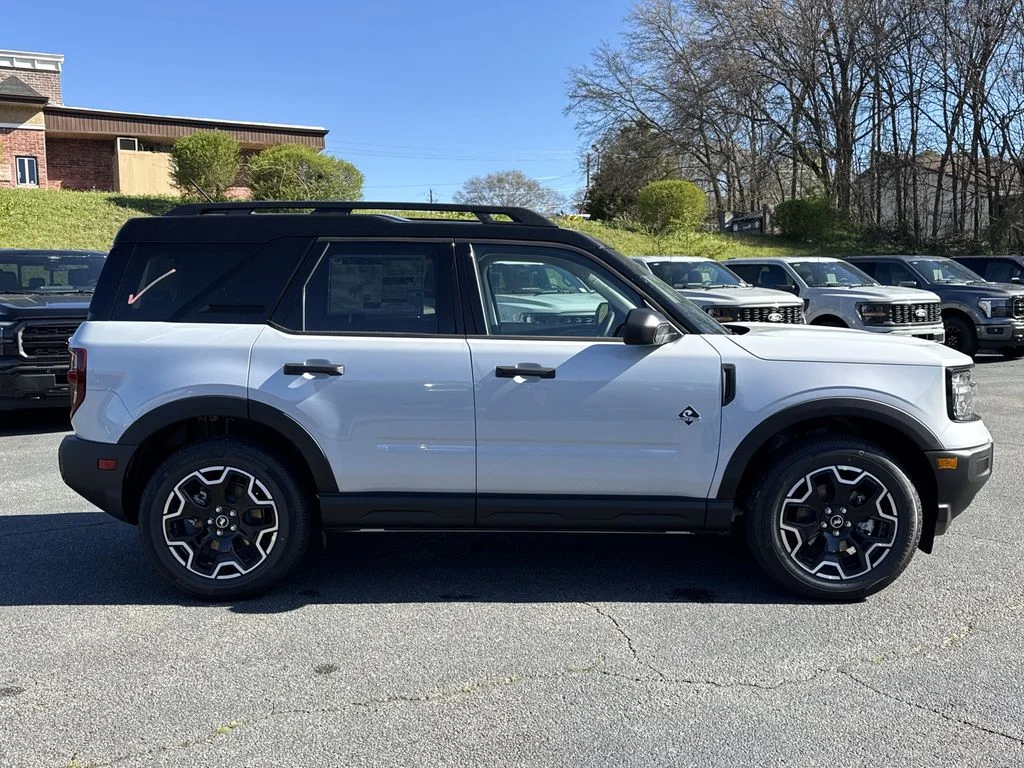 New 2026 Space White Metallic Ford Outer Banks® image 8