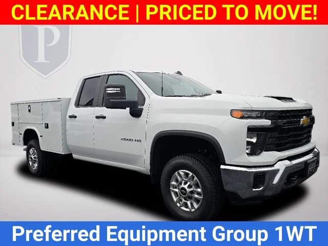 New 2025 Summit White Chevrolet WT image 2