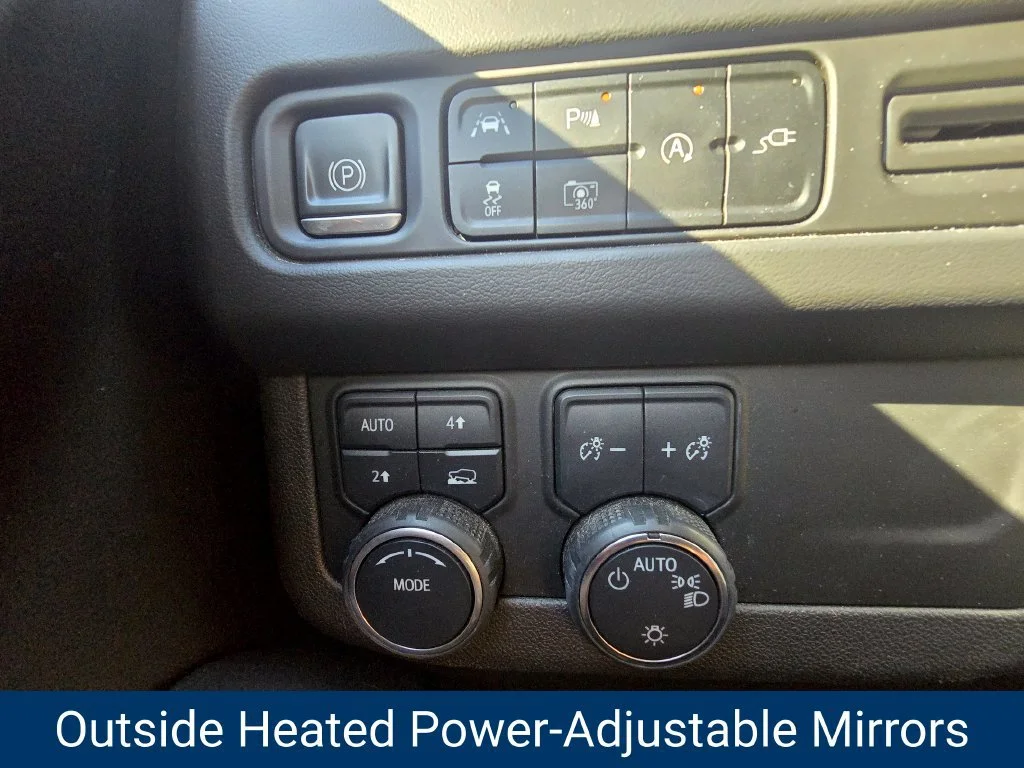 Used 2022 BLACK Chevrolet LT image 25