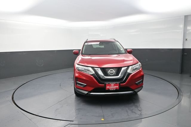 Used 2017 Red Nissan SV image 29